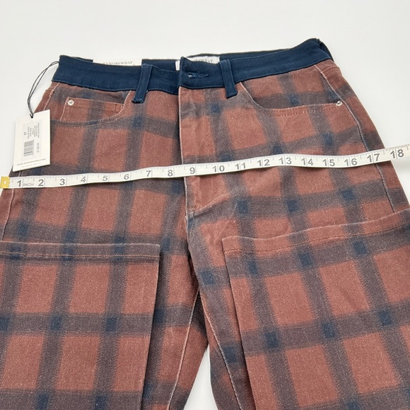 WEWOREWHAT - Color Block Icon Jeans - Picture 11 of 15